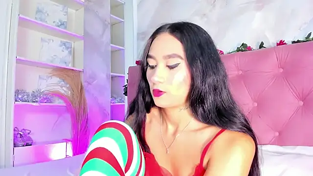 Nicolqueen  online show from 11-25-25, 11:10