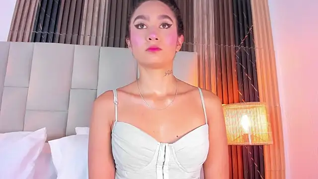 Nicolqueen  online show from 04-02-26, 12:14