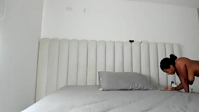 Meganbelford1 online show from 04-16-26, 04:08