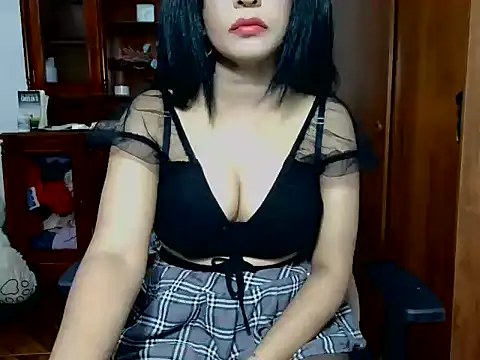 Snapshot of Candy87 chatting on 10-02-25, 08:32 Candy87 online show from 10-02-25, 08:32