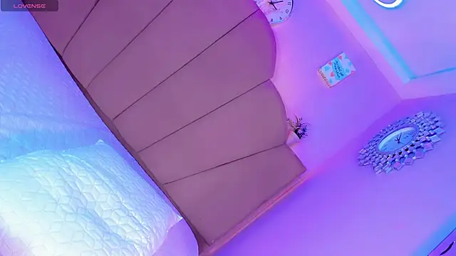 Nauthy girl online show from 09-11-25, 12:38