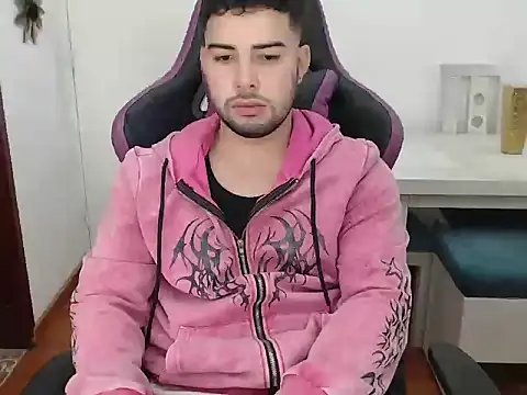 baby mateo online show from 12-05-25, 08:16