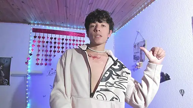 Snapshot of Dani_Lips_ chatting on 09-14-25, 08:52 Dani Lips online show from 09-14-25, 08:52