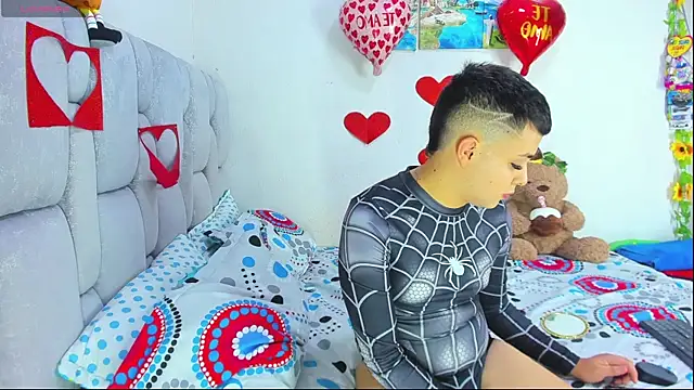 christopher Hot online show from 02-17-26, 07:53