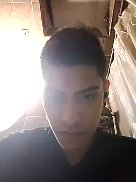 aispuro8505 online show from 09-22-25, 08:05