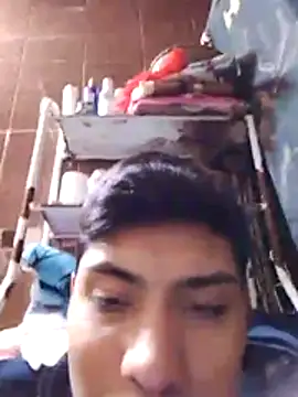 aispuro8505 online show from 10-30-25, 07:10