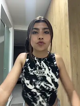 DianeSuns  online show from 04-26-26, 03:37