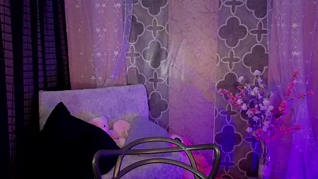 Kayleemorales online show from 03-08-26, 05:50