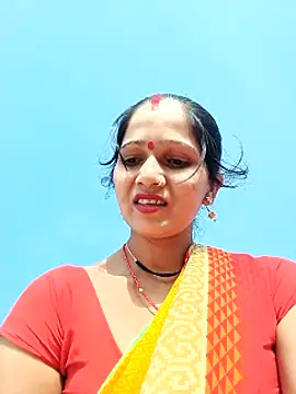 Snapshot of Jooli_xx chatting on 09-10-25, 02:44 Jooli xx online show from 09-10-25, 02:44