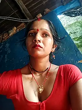 Snapshot of Jooli_xx chatting on 09-13-25, 03:28 Jooli xx online show from 09-13-25, 03:28