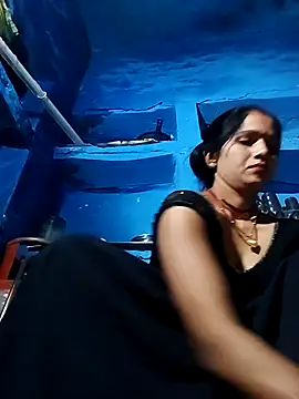 Snapshot of Jooli_xx chatting on 09-27-25, 12:15 Jooli xx online show from 09-27-25, 12:15