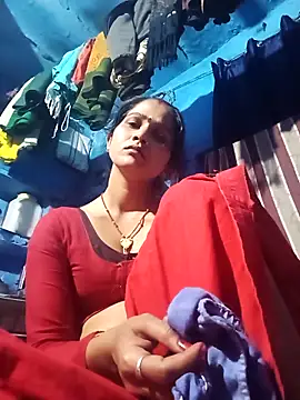 Jooli xx online show from 02-10-26, 04:00