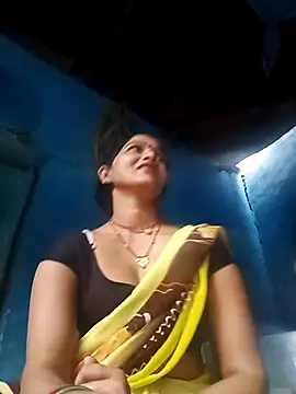 Jooli xx online show from 04-17-26, 12:41