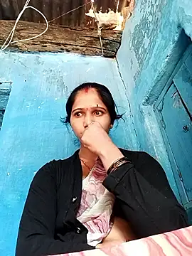 Jooli xx online show from 04-25-26, 03:31