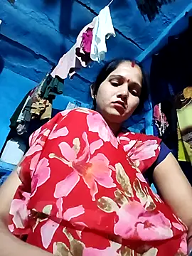 Jooli xx online show from 04-28-26, 03:28