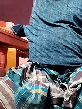 Snapshot of yourboy1794 chatting on 11-10-25, 04:39 yourboy1794 online show from 11-10-25, 04:39