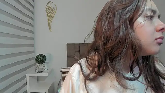 ambar 69  online show from 11-04-25, 04:11