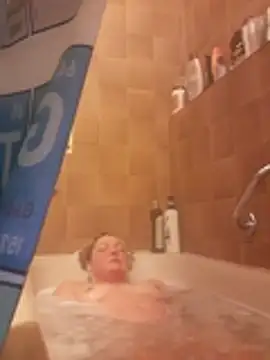 Snapshot of LiluLiluLilu chatting on 11-25-25, 06:52 LiluLiluLilu online show from 11-25-25, 06:52