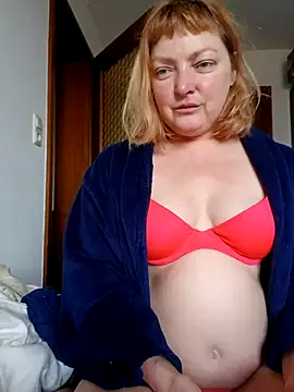 Snapshot of LiluLiluLilu chatting on 02-26-26, 10:36 LiluLiluLilu online show from 02-26-26, 10:36