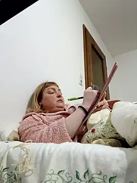 Snapshot of LiluLiluLilu chatting on 03-04-26, 06:14 LiluLiluLilu online show from 03-04-26, 06:14