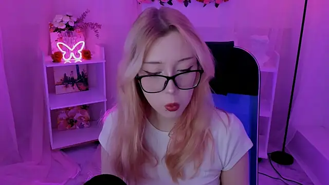 RubyBennett online show from 09-13-25, 07:08