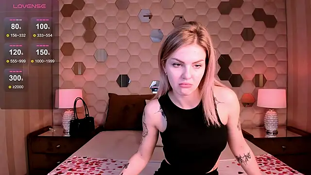 NaomiSol online show from 09-17-25, 07:37