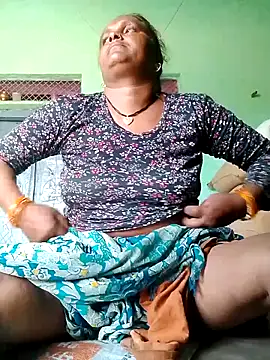 Snapshot of Ishwariya_Hatwal chatting on 09-16-25, 05:41 Ishwariya Hatwal online show from 09-16-25, 05:41