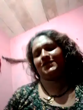 Snapshot of Ishwariya_Hatwal chatting on 09-19-25, 07:25 Ishwariya Hatwal online show from 09-19-25, 07:25