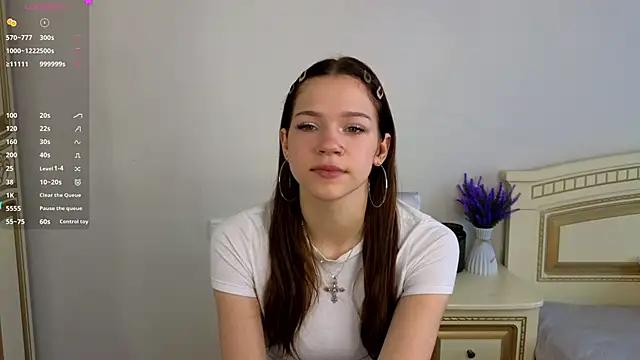 VelvetRisque online show from 04-29-26, 06:17