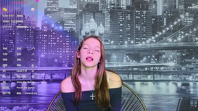VelvetRisque online show from 05-25-26, 06:30