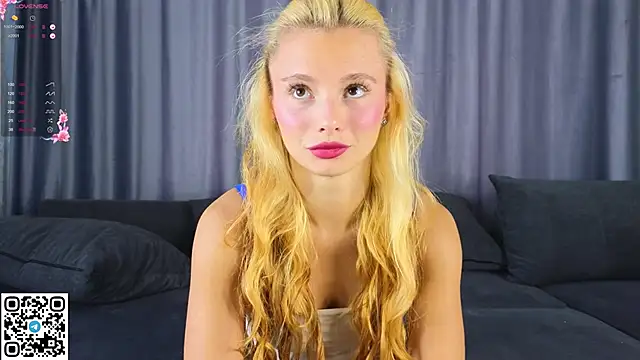 Snapshot of NaughtySeraphine chatting on 10-11-25, 06:12 NaughtySeraphine online show from 10-11-25, 06:12