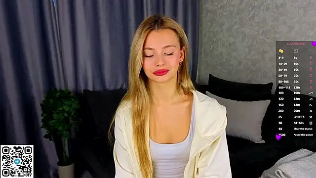 Snapshot of NaughtySeraphine chatting on 02-04-26, 05:02 NaughtySeraphine online show from 02-04-26, 05:02