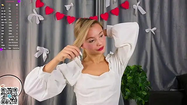 Snapshot of NaughtySeraphine chatting on 02-14-26, 05:15 NaughtySeraphine online show from 02-14-26, 05:15