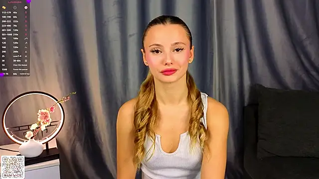 Snapshot of NaughtySeraphine chatting on 02-25-26, 05:06 NaughtySeraphine online show from 02-25-26, 05:06