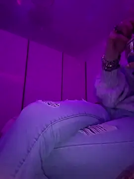 Snapshot of TigreBianca27 chatting on 11-28-25, 03:58 TigreBianca27 online show from 11-28-25, 03:58