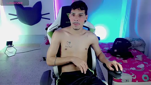 yankees  online show from 10-10-25, 04:17