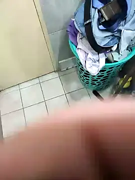 Snapshot of rorope chatting on 11-12-25, 04:46 rorope online show from 11-12-25, 04:46