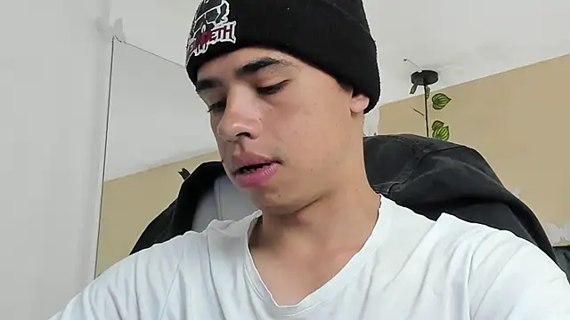 Muscle Scott online show from 10-06-25, 12:13