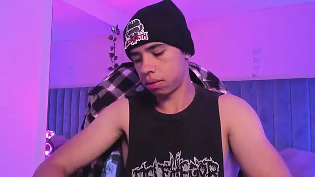 Muscle Scott online show from 11-15-25, 12:45