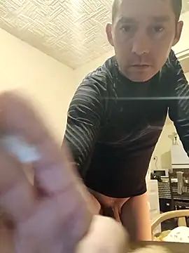 Snapshot of frederic198 chatting on 01-05-26, 08:45 frederic198 online show from 01-05-26, 08:45