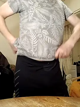 Snapshot of frederic198 chatting on 02-15-26, 08:38 frederic198 online show from 02-15-26, 08:38