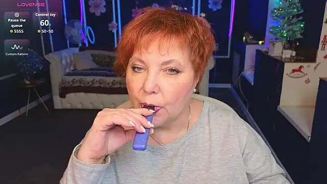 Kira Kenett online show from 12-19-25, 12:45