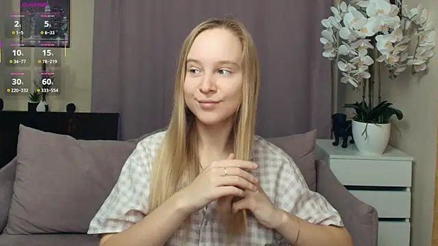 SoonMoor online show from 12-20-25, 07:32