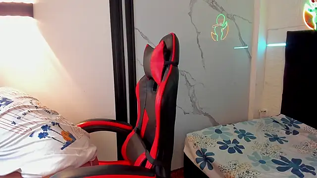 LolaXXXperience online show from 09-24-25, 11:13