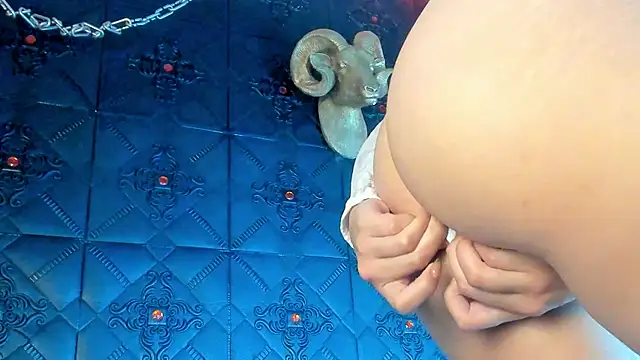 LolaXXXperience online show from 10-21-25, 11:33