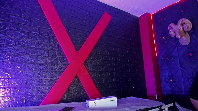 LolaXXXperience online show from 11-04-25, 11:42