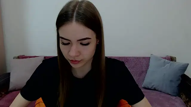 Snapshot of aSingleOne chatting on 10-14-25, 05:47 aSingleOne online show from 10-14-25, 05:47