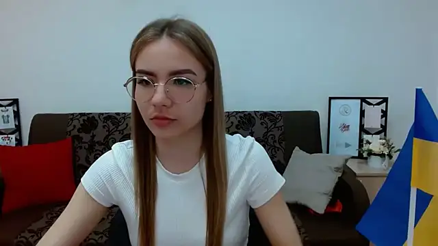 Snapshot of aSingleOne chatting on 10-20-25, 09:37 aSingleOne online show from 10-20-25, 09:37