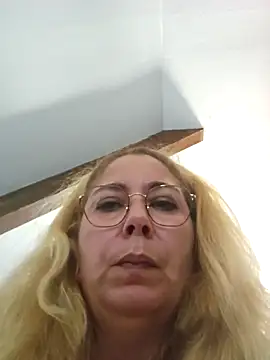 Snapshot of misscokine666 chatting on 10-01-25, 08:26 misscokine666 online show from 10-01-25, 08:26