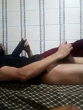 BeakedMezuza online show from 04-30-26, 07:36